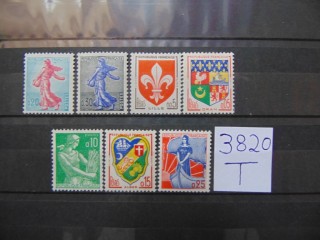 Фото марки Франция серия 1960г **