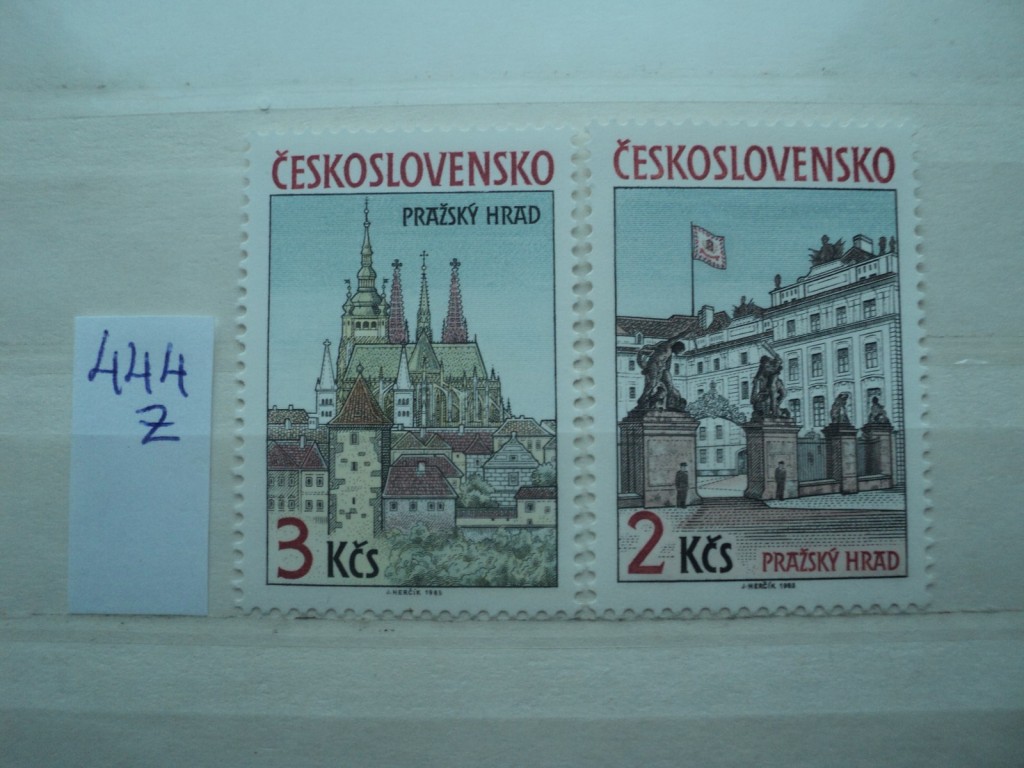 Фото марки Чехословакия серия **