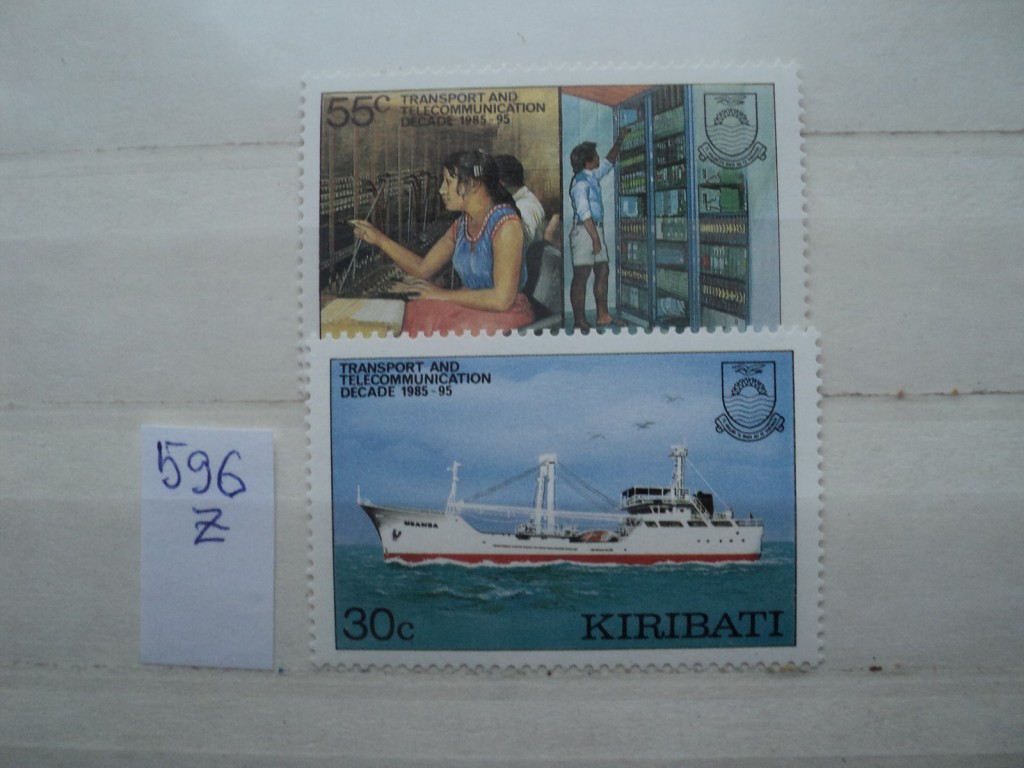 Фото марки Кирибати серия **