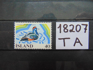 Фото марки Исландия марка 1977г **