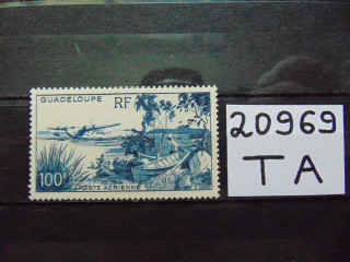 Фото марки Французская Гваделупа авиапочта 1947г **