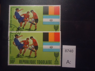 Фото марки Того 1970г 2 одинаковые марки
